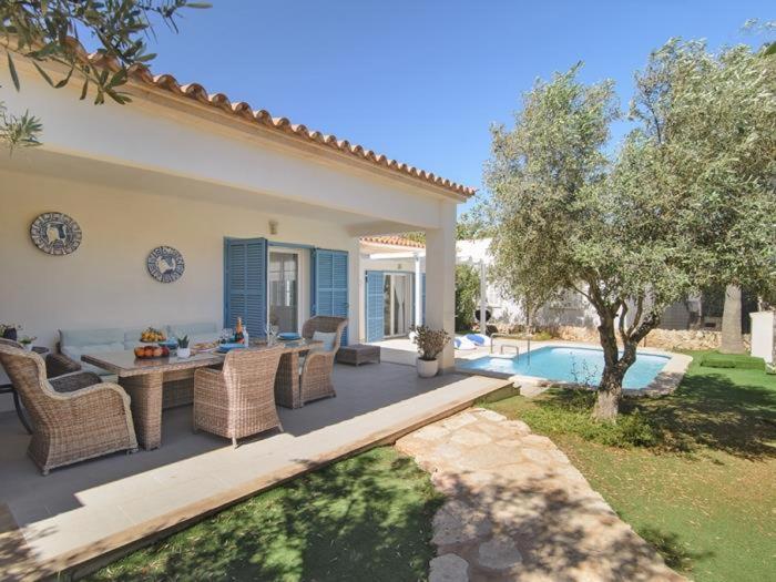 Sun And Sea House Cala Llombards